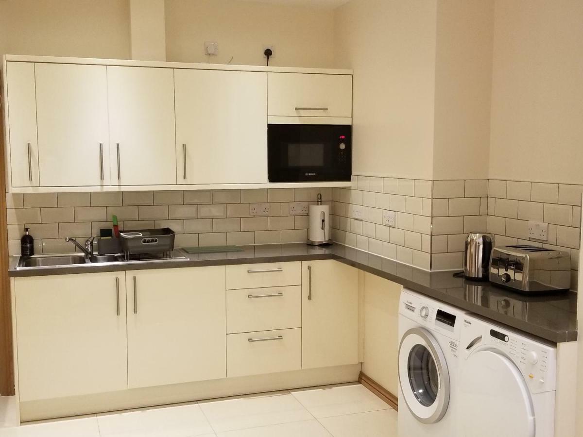 London Luxury Apartments 1Min Walk From Underground, With Free Parking Free Wifi Exterior foto